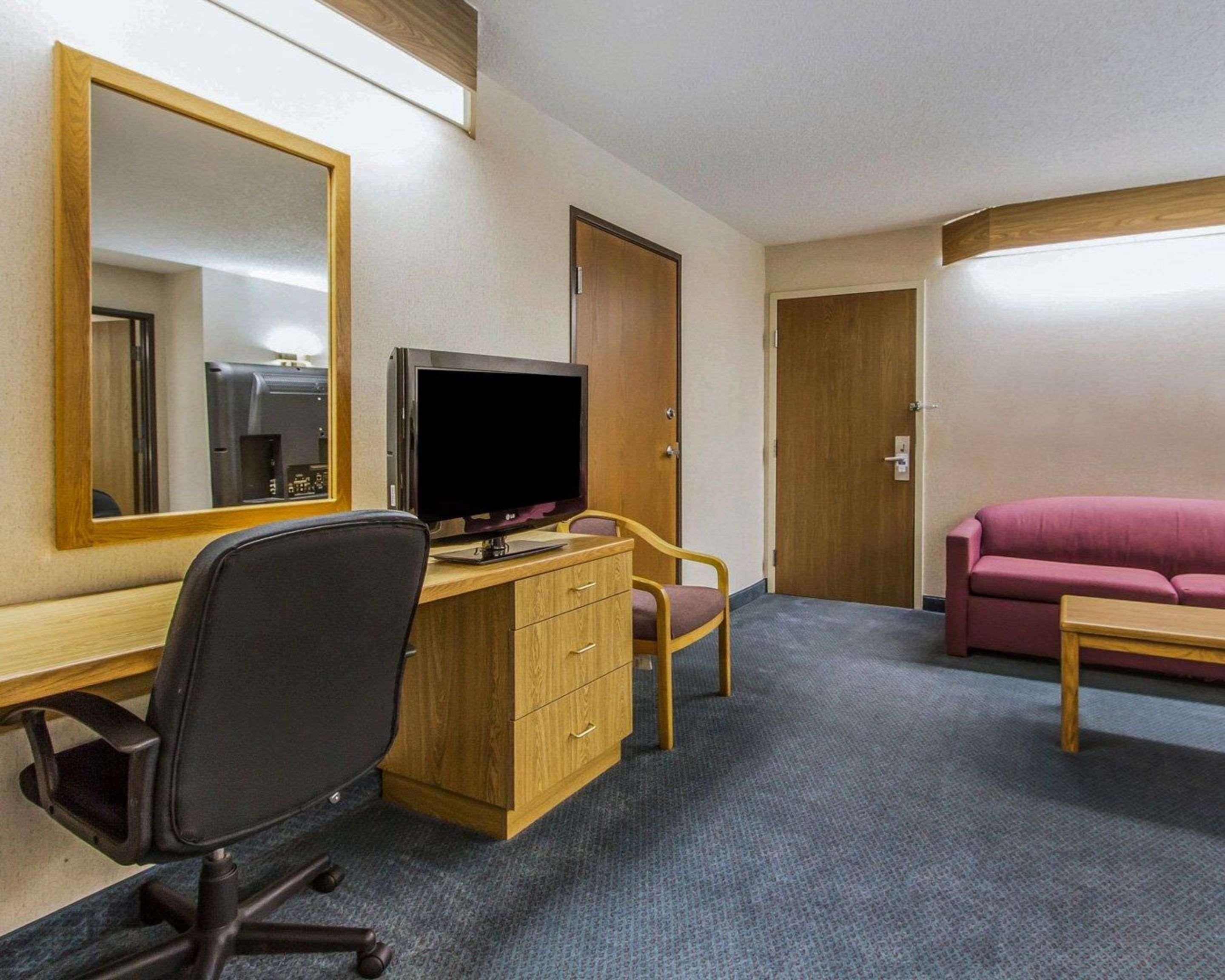 Rodeway Inn Fremont Εξωτερικό φωτογραφία
