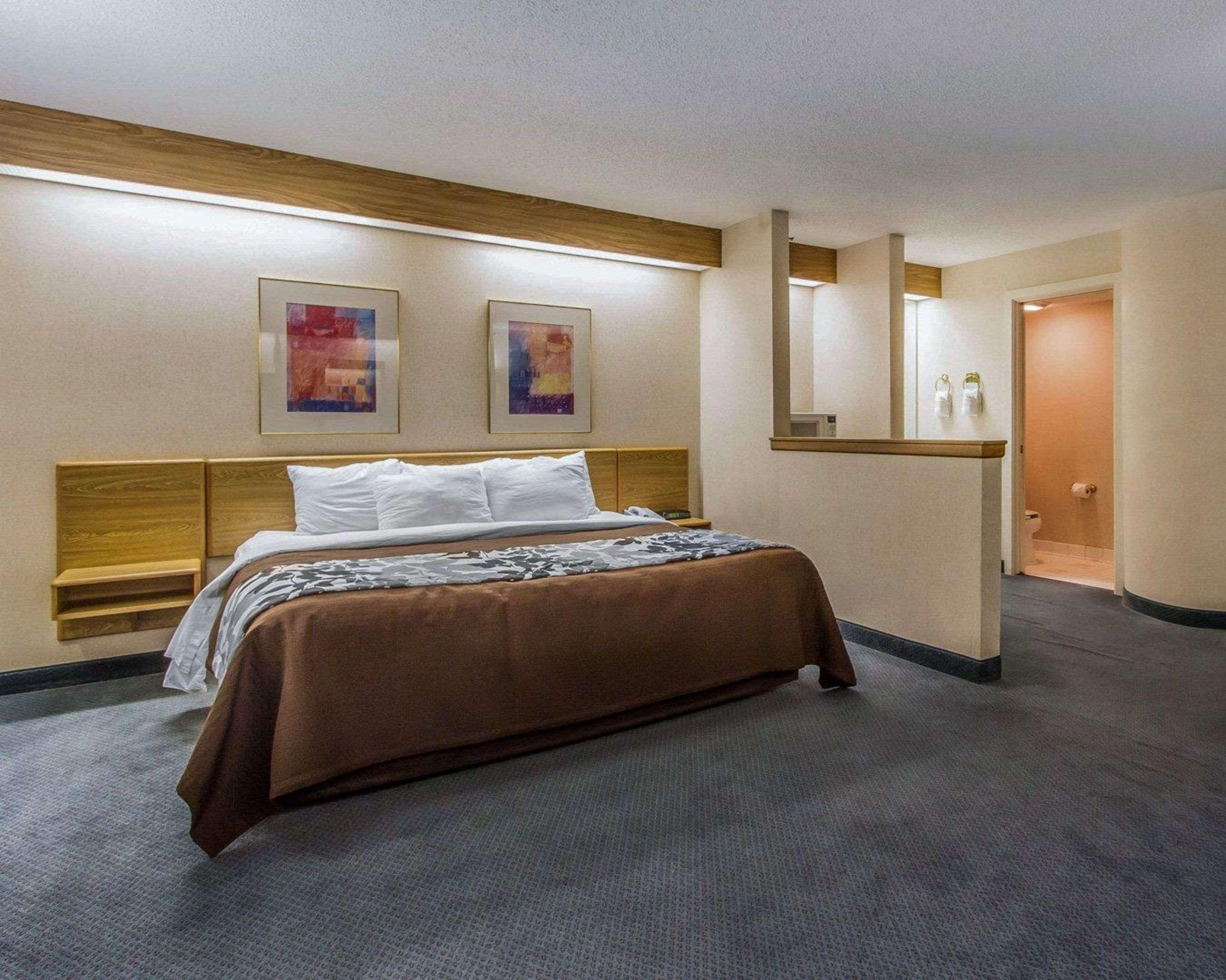 Rodeway Inn Fremont Εξωτερικό φωτογραφία