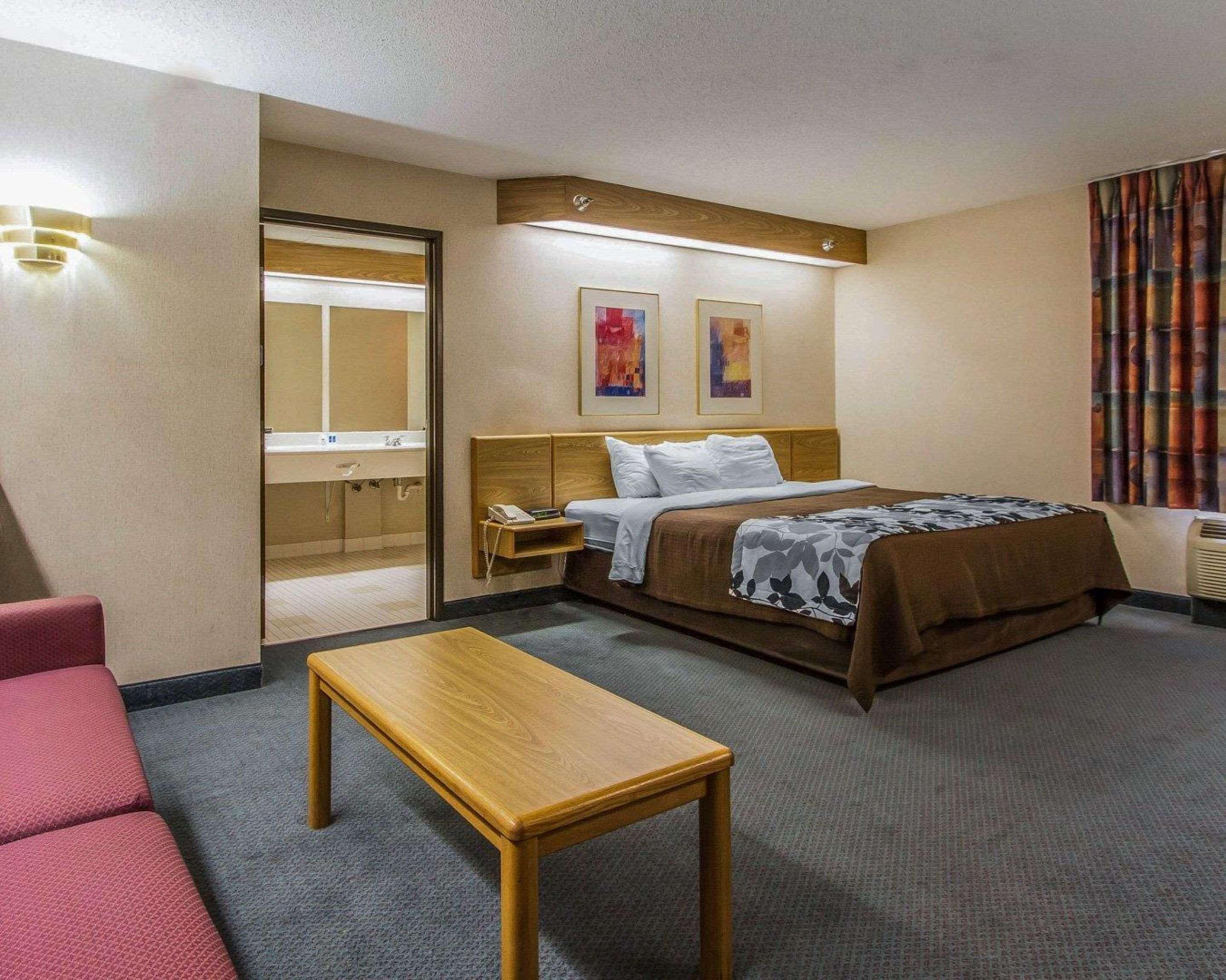 Rodeway Inn Fremont Εξωτερικό φωτογραφία